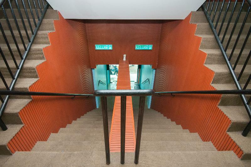 Bintang Square Hotel Кубанг Кериан Экстерьер фото